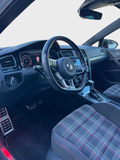 VOLKSWAGEN GOLF VII 2.0 TSI 245CH GTI PERFORMANCE DSG7 