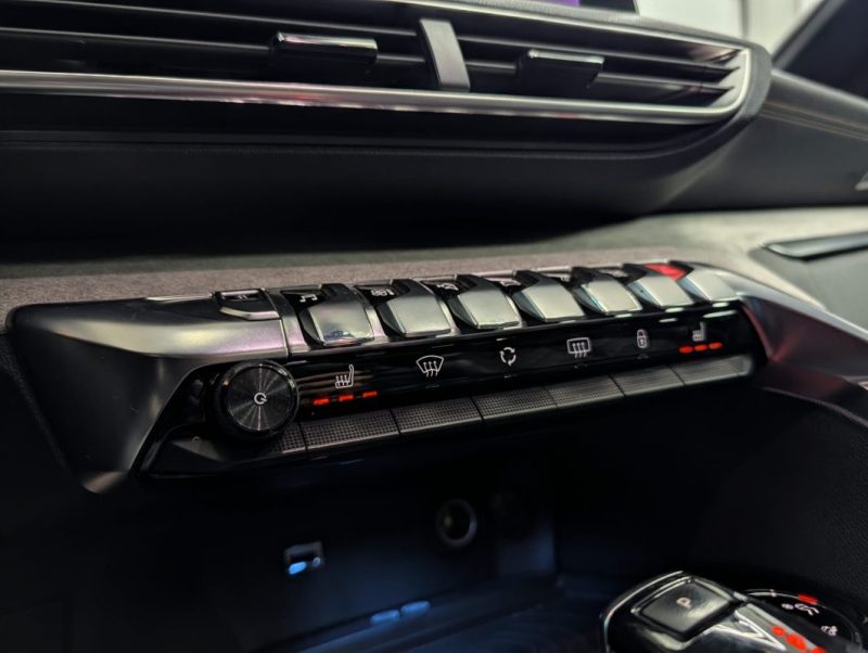 PEUGEOT 5008  2.0 BLUEHDI 180cv 