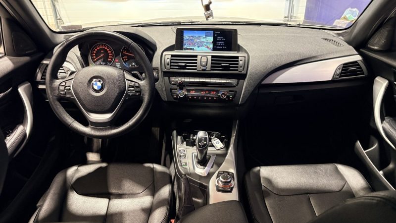 Bmw  Série 1 120D 184Ch lounge plus 2011- Harman Kardon - Intérieur cuir - Suivi Bmw 