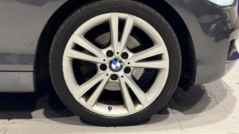 Bmw  Série 1 120D 184Ch lounge plus 2011- Harman Kardon - Intérieur cuir - Suivi Bmw 