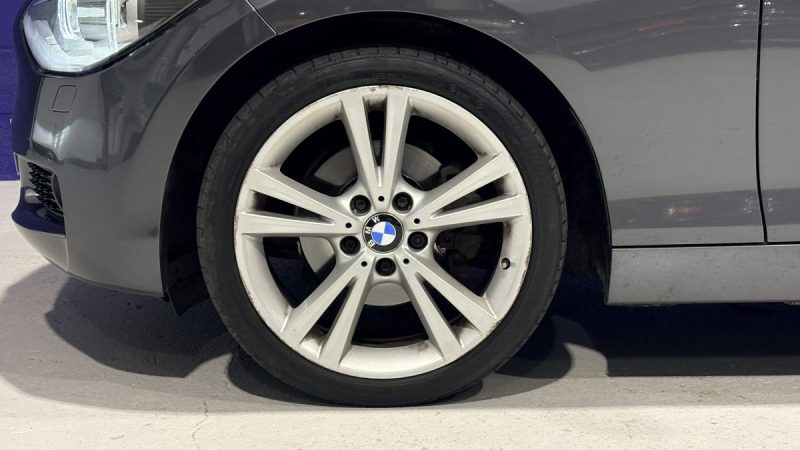 Bmw  Série 1 120D 184Ch lounge plus 2011- Harman Kardon - Intérieur cuir - Suivi Bmw 
