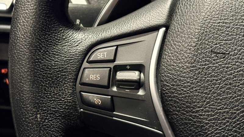 Bmw  Série 1 120D 184Ch lounge plus 2011- Harman Kardon - Intérieur cuir - Suivi Bmw 