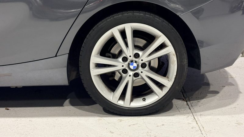 Bmw  Série 1 120D 184Ch lounge plus 2011- Harman Kardon - Intérieur cuir - Suivi Bmw 