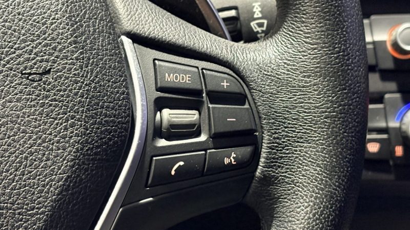 Bmw  Série 1 120D 184Ch lounge plus 2011- Harman Kardon - Intérieur cuir - Suivi Bmw 