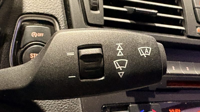 Bmw  Série 1 120D 184Ch lounge plus 2011- Harman Kardon - Intérieur cuir - Suivi Bmw 