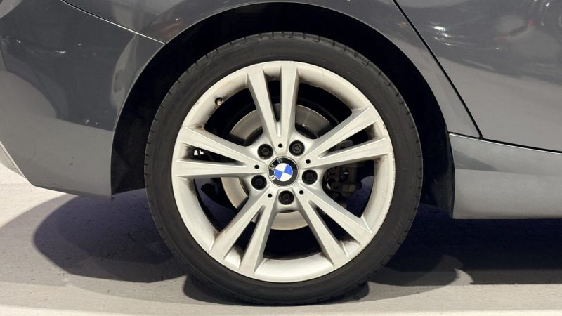 Bmw  Série 1 120D 184Ch lounge plus 2011- Harman Kardon - Intérieur cuir - Suivi Bmw 