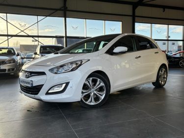 Hyundai i30 1.6 CRDi 128ch 🚗 Premium ✨ Toit pano 🌅 Caméra 🔙 Reprise 🔄 Garantie 🛡️