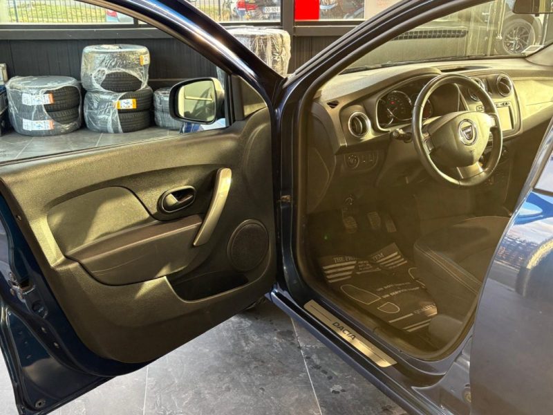 Dacia Logan 0.9 90ch 🚗 117 577 km 📊 Clim ❄️ Radar 🔊 Reprise 🔄 Garantie 🛡️