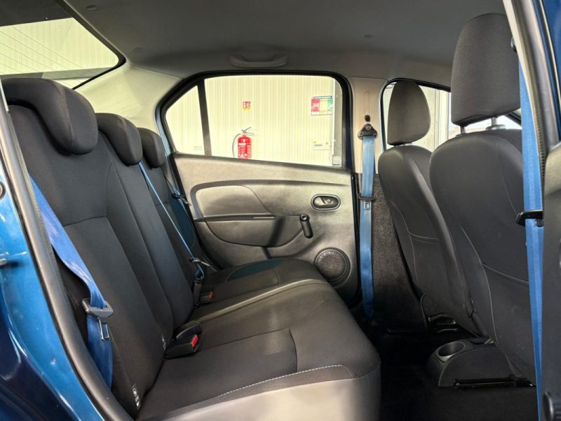 Dacia Logan 0.9 90ch 🚗 117 577 km 📊 Clim ❄️ Radar 🔊 Reprise 🔄 Garantie 🛡️