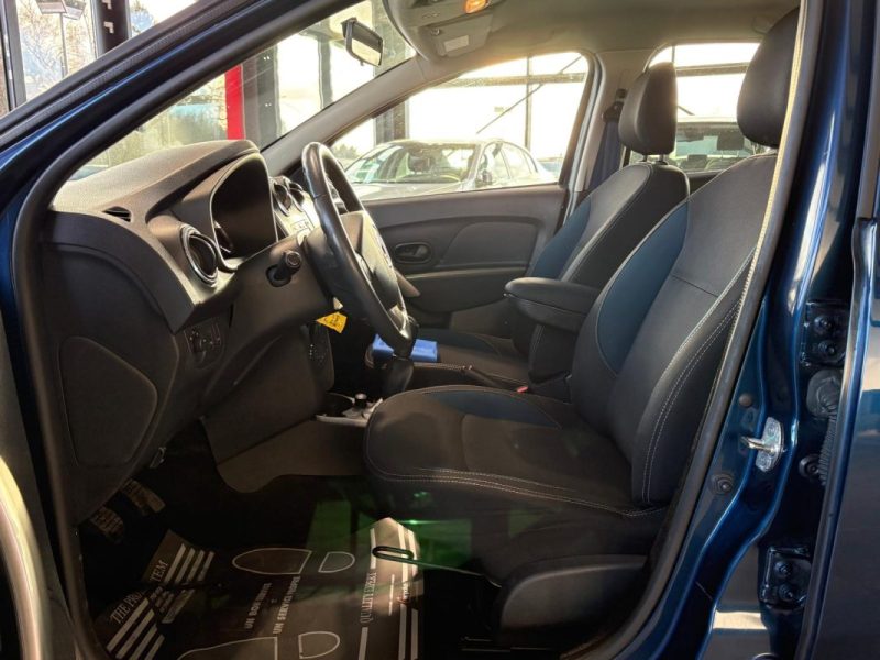 Dacia Logan 0.9 90ch 🚗 117 577 km 📊 Clim ❄️ Radar 🔊 Reprise 🔄 Garantie 🛡️