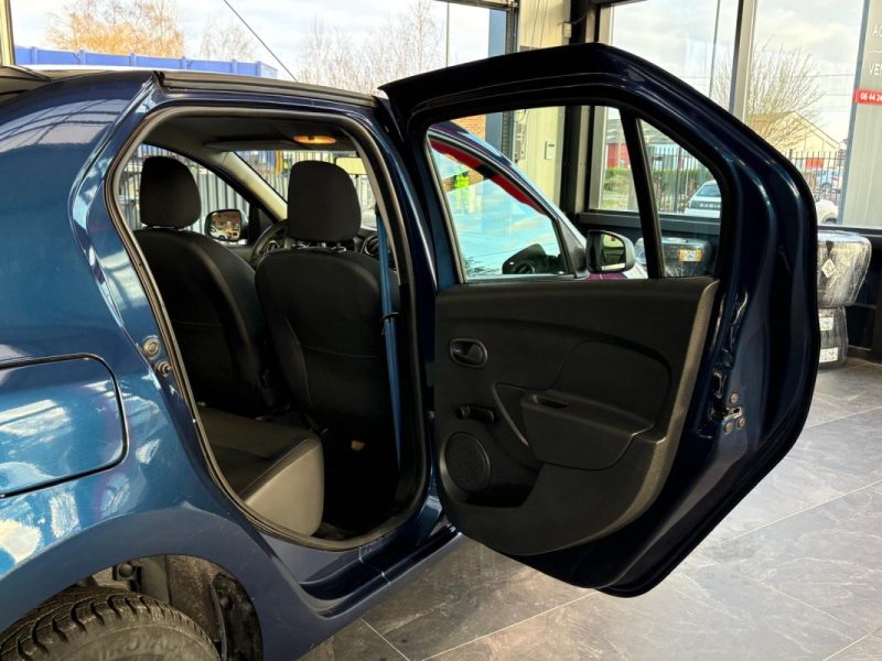 Dacia Logan 0.9 90ch 🚗 117 577 km 📊 Clim ❄️ Radar 🔊 Reprise 🔄 Garantie 🛡️