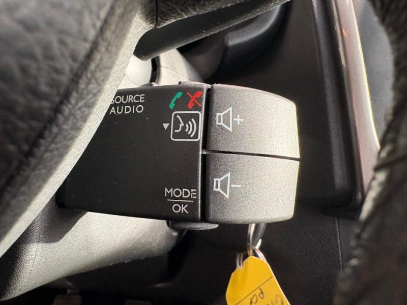 Dacia Logan 0.9 90ch 🚗 117 577 km 📊 Clim ❄️ Radar 🔊 Reprise 🔄 Garantie 🛡️