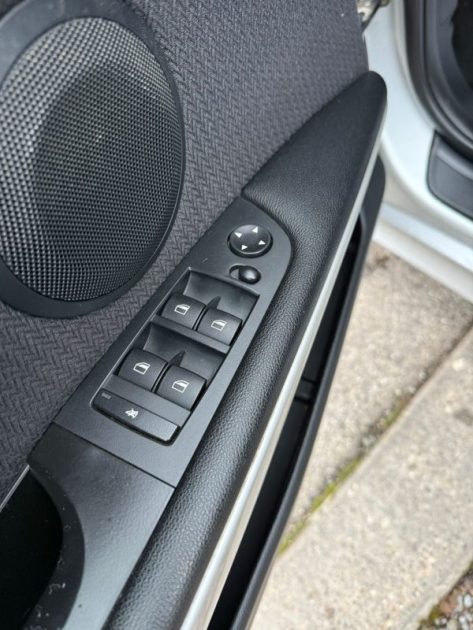BMW 2.0i E90 318 PHASE 2 EDITION CONFORT 143CH
