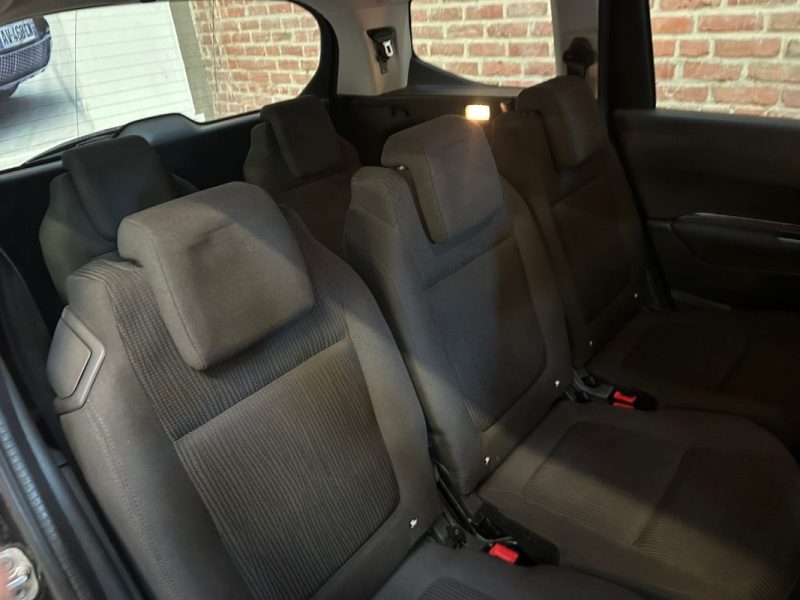 PEUGEOT 5008 1.6 HDI112 FAP BUSINESS 7PL 1.6 HDI112 FAP BUSINESS 7PL 2012