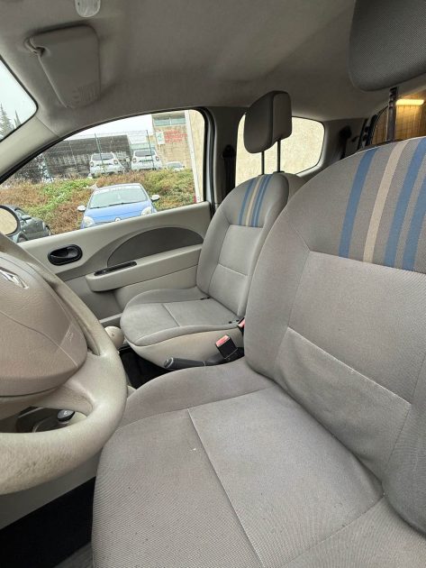 RENAULT TWINGO II 1.2 75 EXPRESSION 2008