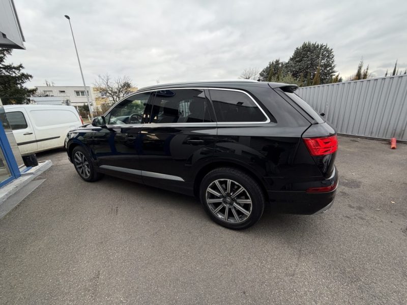 AUDI Q7 3.0 v6 TDI   272 Tiptronic 8 Quattro 7 pl Avus