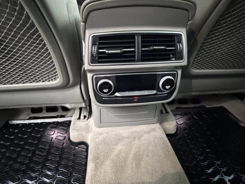 AUDI Q7 3.0 v6 TDI Chien Diesel 272 Tiptronic 8 Quattro 7 pl Avus