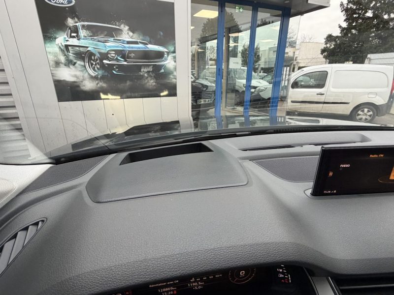 AUDI Q7 3.0 v6 TDI   272 Tiptronic 8 Quattro 7 pl Avus