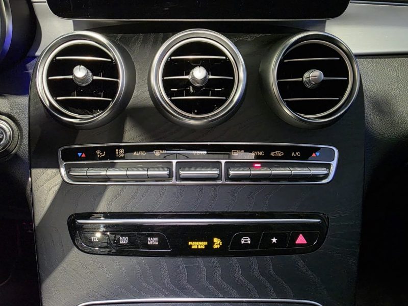 MERCEDES GLC 220 d 194ch AMG Line 4Matic 9G-Tronic / SUIVI COMPLET MERCEDES