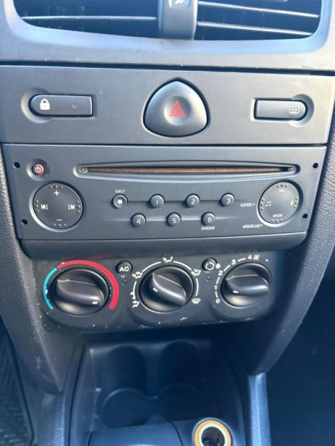 RENAULT CLIO CAMPUS 1.5 DCI 70 EVOLUTION AUTHENTIQUE 2006