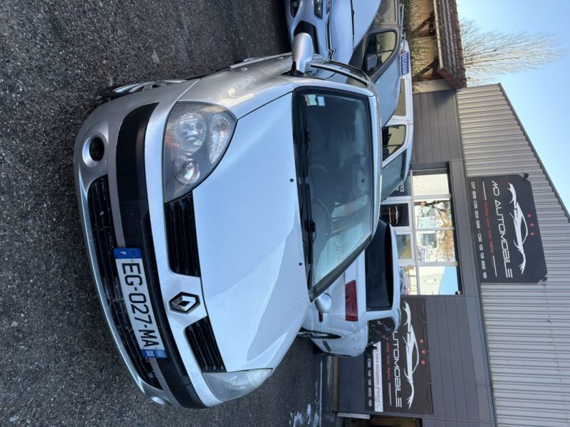 RENAULT CLIO CAMPUS 1.5 DCI 70 EVOLUTION AUTHENTIQUE 2006