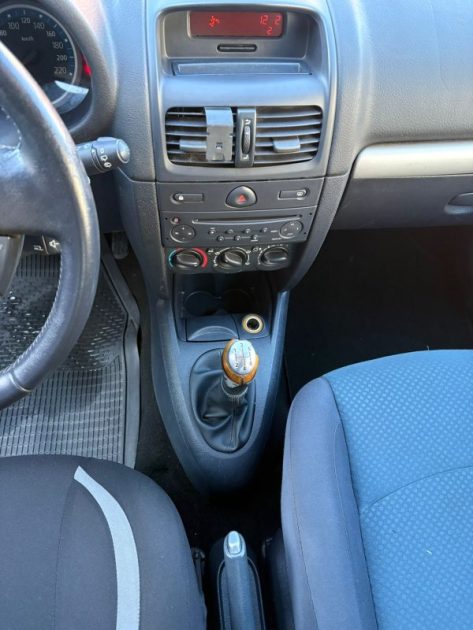 RENAULT CLIO CAMPUS 1.5 DCI 70 EVOLUTION AUTHENTIQUE 2006