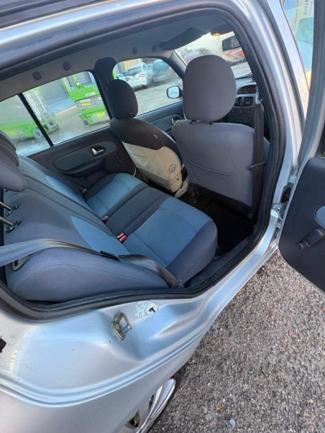 RENAULT CLIO CAMPUS 1.5 DCI 70 EVOLUTION AUTHENTIQUE 2006