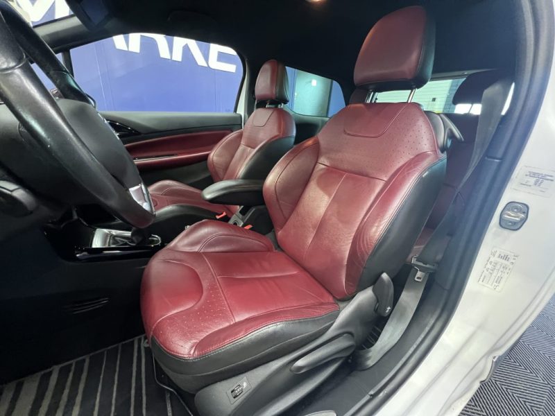 Citroën DS3 1.6 e-HDi 92ch So Chic | 129 800 KM | Immat FR | GPS | Bluetooth | Cuir chauffant  