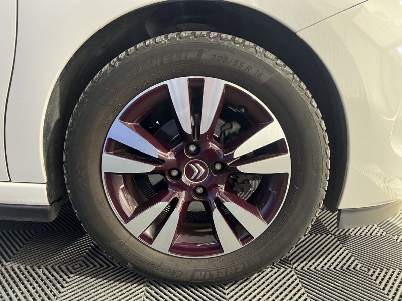 Citroën DS3 1.6 e-HDi 92ch So Chic | 129 800 KM | Immat FR | GPS | Bluetooth | Cuir chauffant  