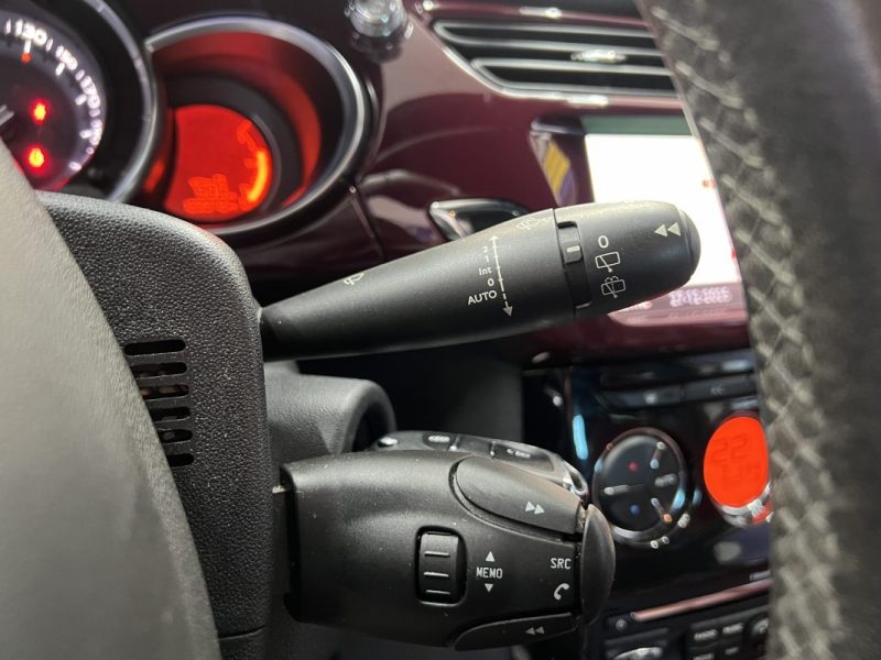 Citroën DS3 1.6 e-HDi 92ch So Chic | 129 800 KM | Immat FR | GPS | Bluetooth | Cuir chauffant  