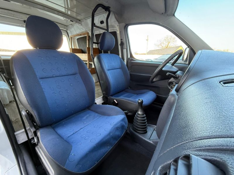 PEUGEOT PARTNER  1.9D 69 CV GARANTIE 3 MOIS 