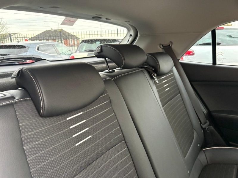 KIA Rio 101ch GT Line 🚗📱 82 000 km 📋 Apple Carplay / Caméra 🔄 Reprise ✅ Garantie