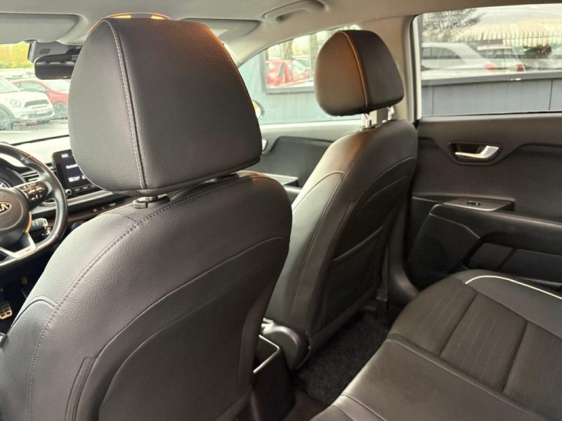 KIA Rio 101ch GT Line 🚗📱 82 000 km 📋 Apple Carplay / Caméra 🔄 Reprise ✅ Garantie