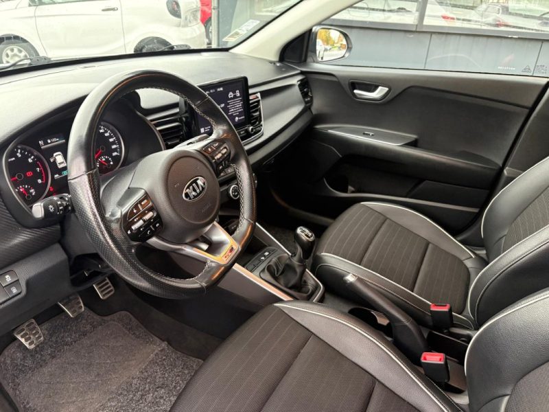 KIA Rio 101ch GT Line 🚗📱 82 000 km 📋 Apple Carplay / Caméra 🔄 Reprise ✅ Garantie