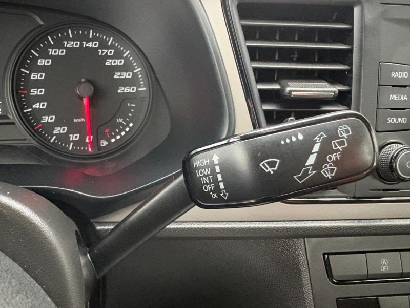 SEAT LEON 1.2 TSI 110CH REFERENCE - 📱 Bluetooth - ❄️ Climatisation - ✅ Reprise possible 