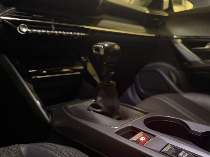 Peugeot 2008 / Diesel / Apple CarPlay / Caméra de recul / 2020 / 110 000 km /1,5 L Blue HDI / 100 ch