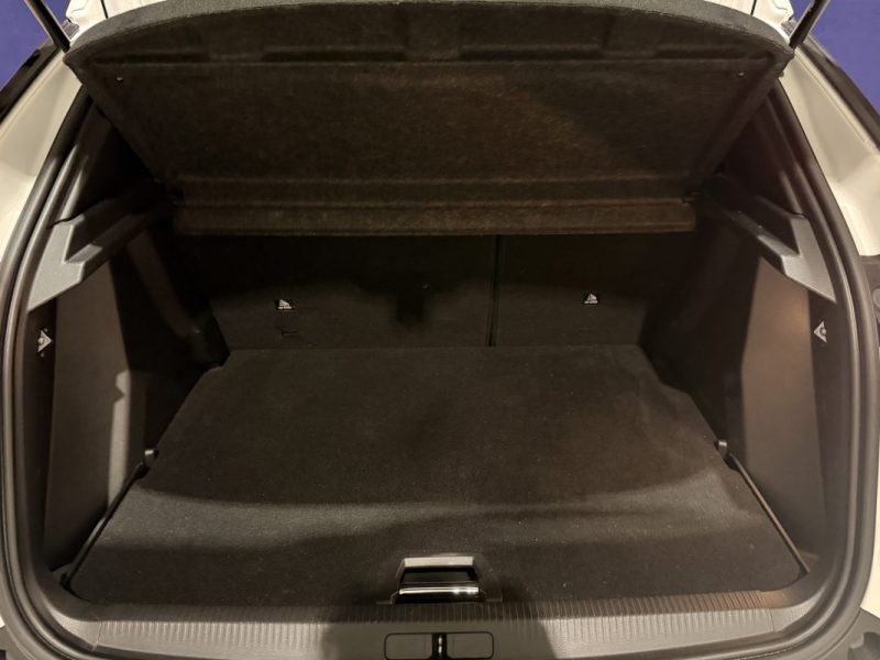 Peugeot 2008 / Diesel / Apple CarPlay / Caméra de recul / 2020 / 110 000 km /1,5 L Blue HDI / 100 ch