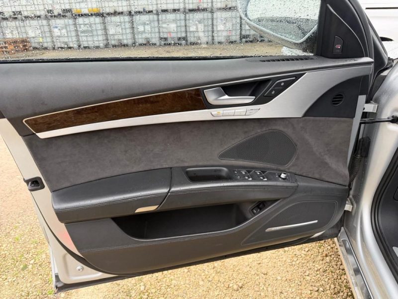 AUDI A8 4.2 V8 TDI 350CH QUATTRO TIPTRONIC LIMOUSINE 2012