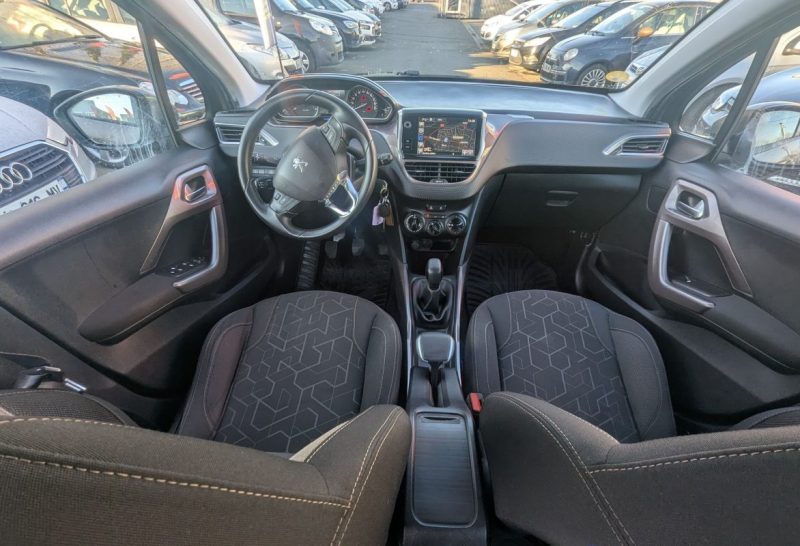 PEUGEOT 2008 1.6 E-HDI  92 CV DIN ET 5CV FISCAUX   ALLURE 2015