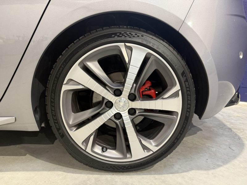 PEUGEOT 308  GT 2.0 BLUEHDI 180CH GT EAT8 - DISTRI OK - TOIT PANO / CAMERA / DENON