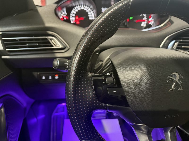 PEUGEOT 308  GT 2.0 BLUEHDI 180CH GT EAT8 - DISTRI OK - TOIT PANO / CAMERA / DENON