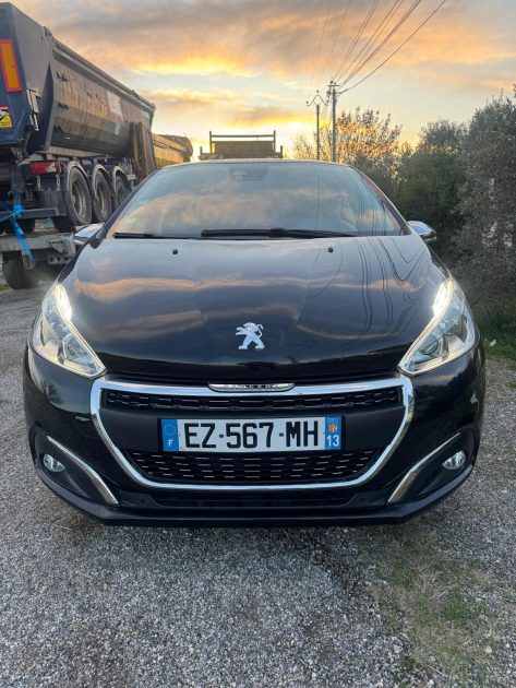 PEUGEOT 208 I 1.2 THP 110 Cv TECH EDITION