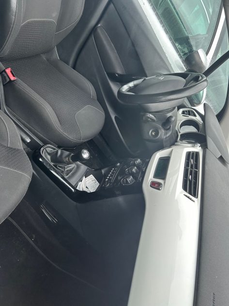 CITROEN C3 1.2 VTI 82 ch COLLECTION II 2013