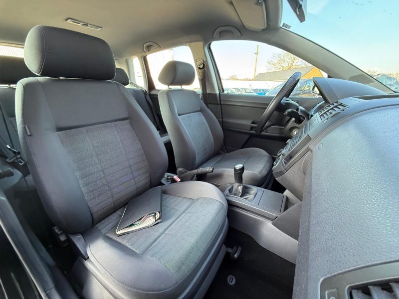 VOLKSWAGEN POLO 1.2i 60CV GARANTIE 12 MOIS 