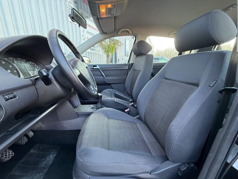 VOLKSWAGEN POLO 1.2i 60CV GARANTIE 12 MOIS 