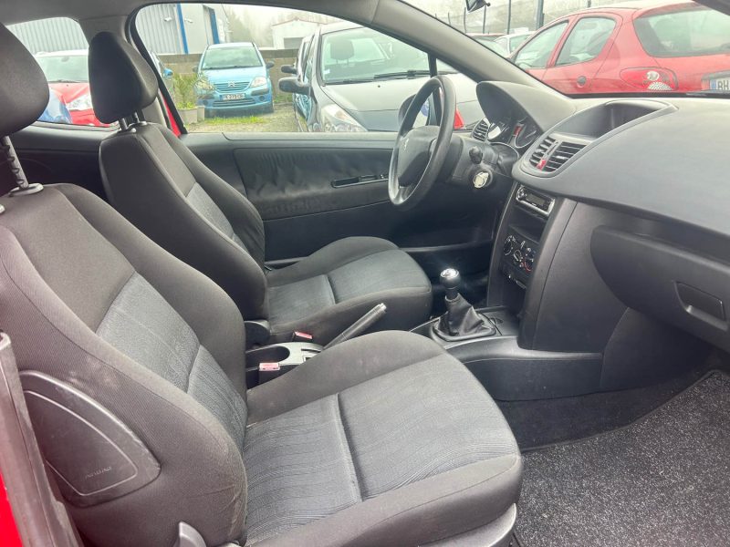 PEUGEOT  207 1.4 FILOU 2009