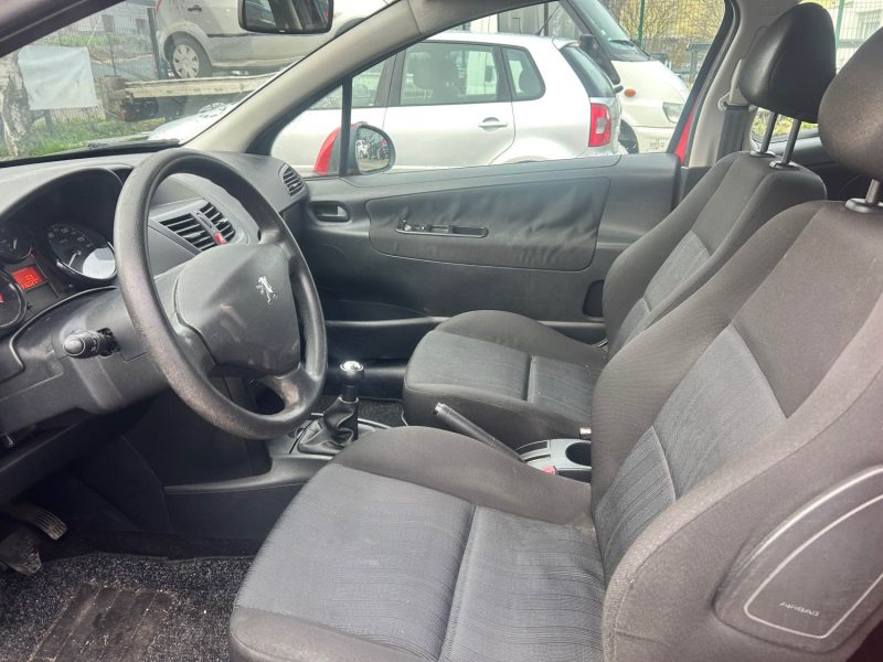 PEUGEOT  207 1.4 FILOU 2009