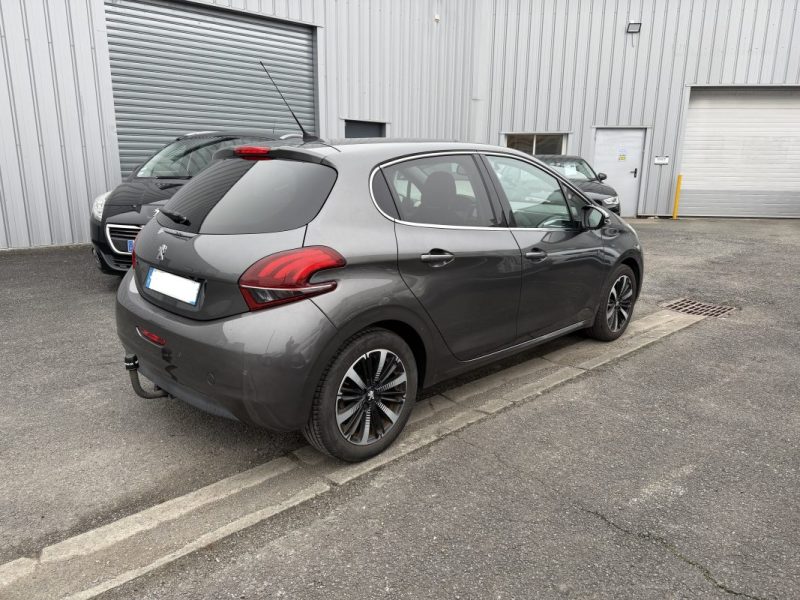 PEUGEOT 208 1.2 110CH TECH EDITION  ALLURE S&S 5P Garantie
