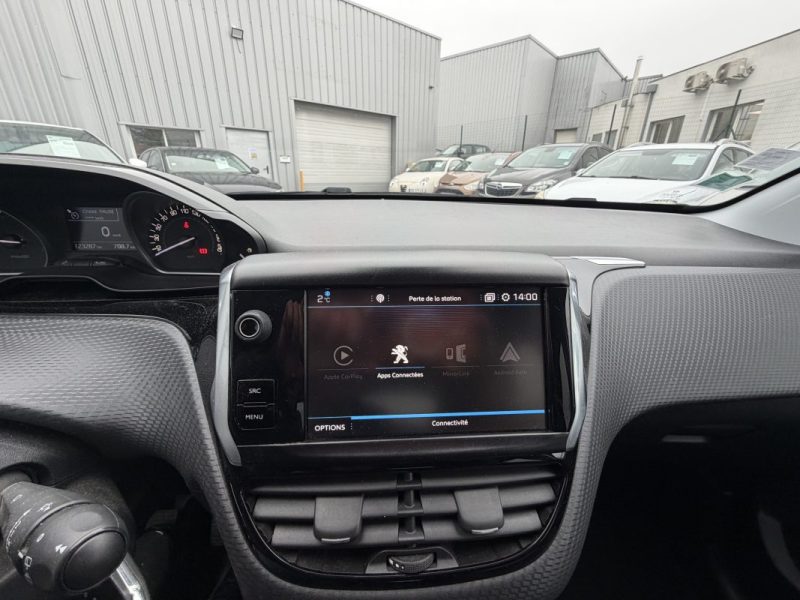 PEUGEOT 208 1.2 110CH TECH EDITION  ALLURE S&S 5P Garantie