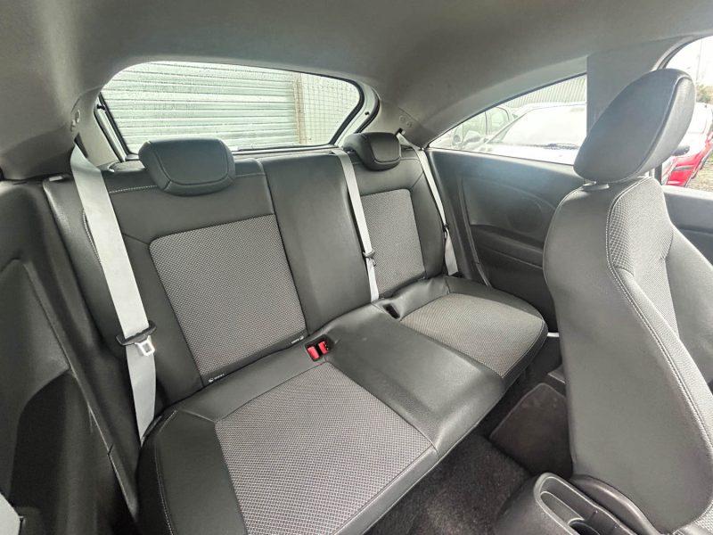 OPEL CORSA 1.4 90CV 2009